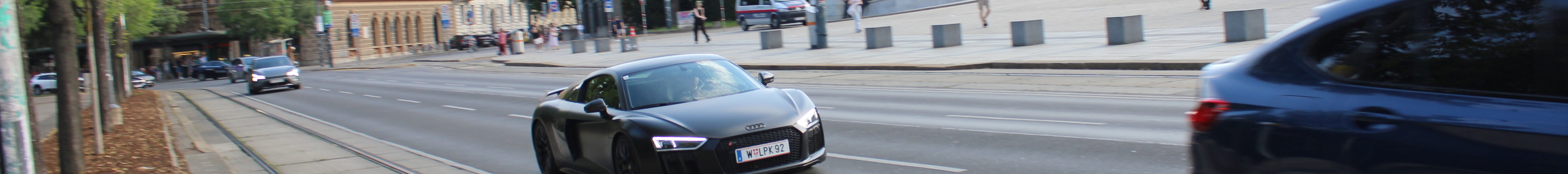 Audi R8 V10 Plus 2015