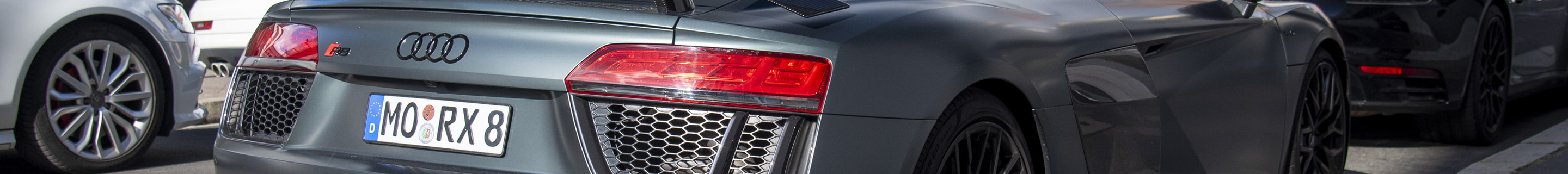 Audi R8 V10 Plus 2015