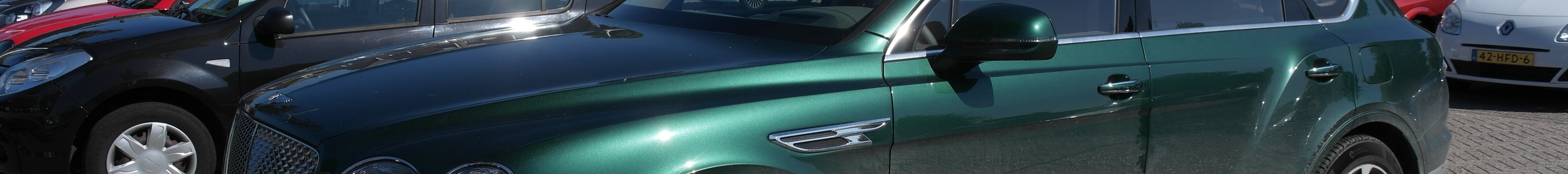 Bentley Bentayga Hybrid 2021