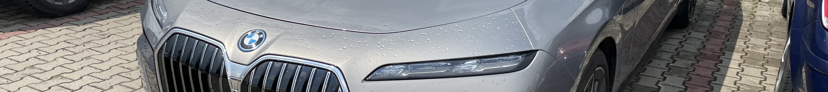 BMW M760e xDrive