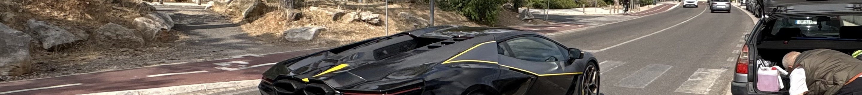 Lamborghini Revuelto