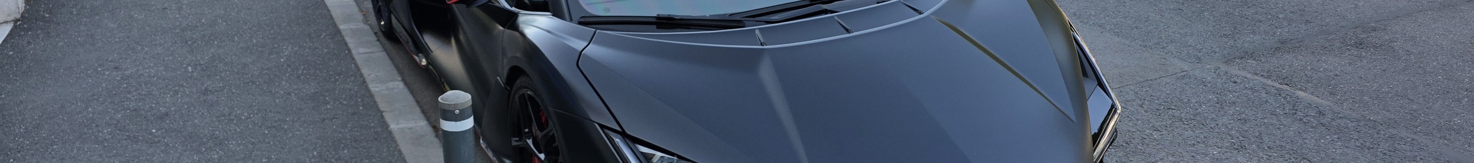 Lamborghini Revuelto
