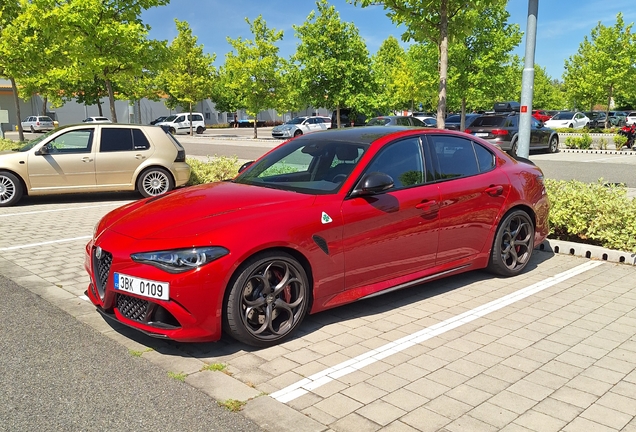 Alfa Romeo Giulia Quadrifoglio 2023