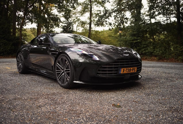 Aston Martin DB12