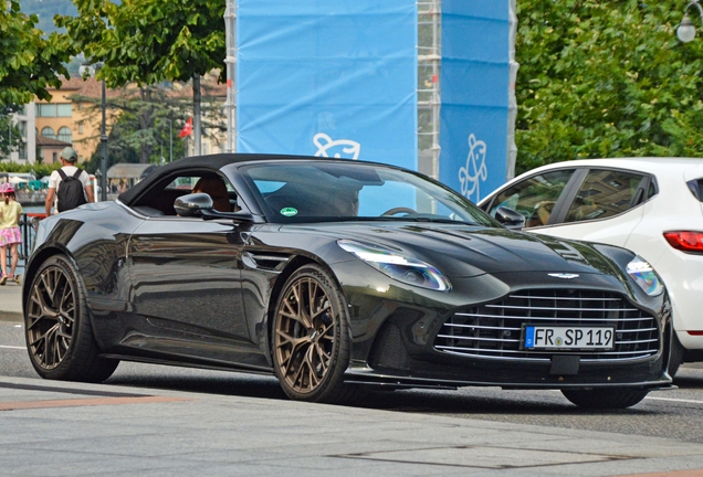 Aston Martin DB12 Volante