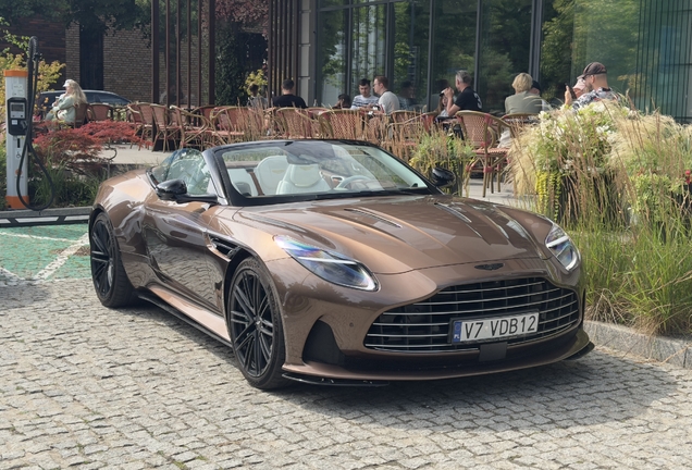 Aston Martin DB12 Volante