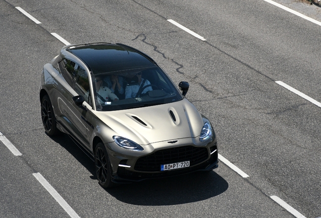 Aston Martin DBX707