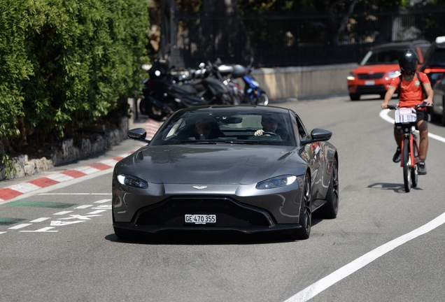Aston Martin V8 Vantage 2018