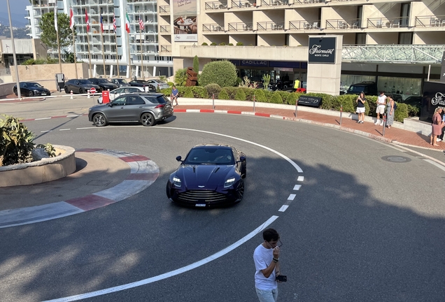 Aston Martin Vantage 2024