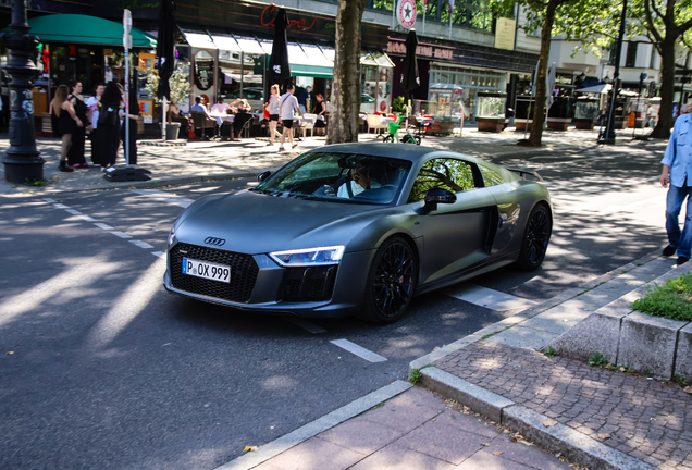 Audi R8 V10 Plus 2015