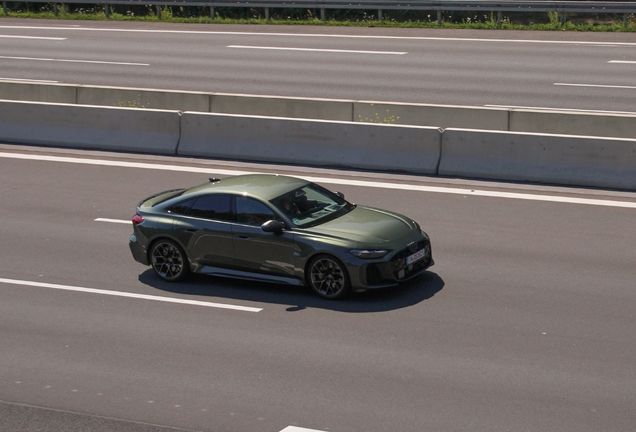 Audi RS5 Sedan B10