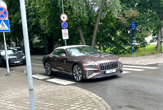 Bentley Continental GTC Azure 2025