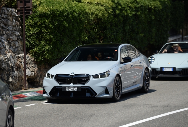 BMW M5 G90
