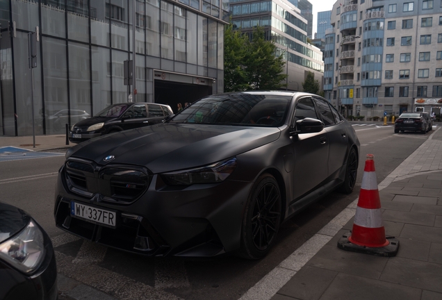 BMW M5 G90