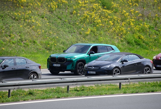 BMW XM G09
