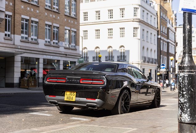Dodge Challenger SRT Hellcat