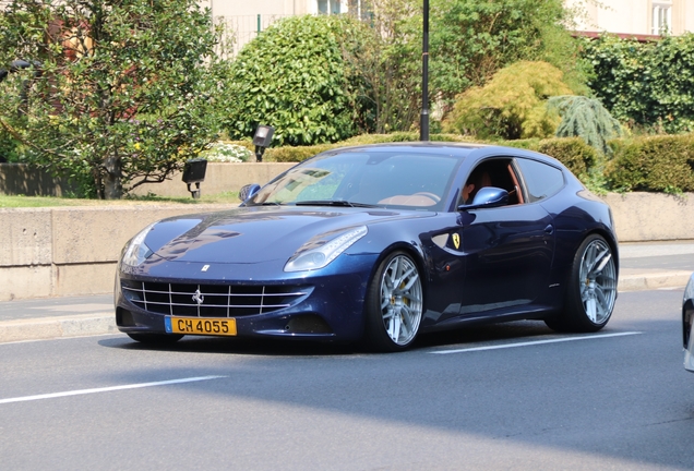 Ferrari FF