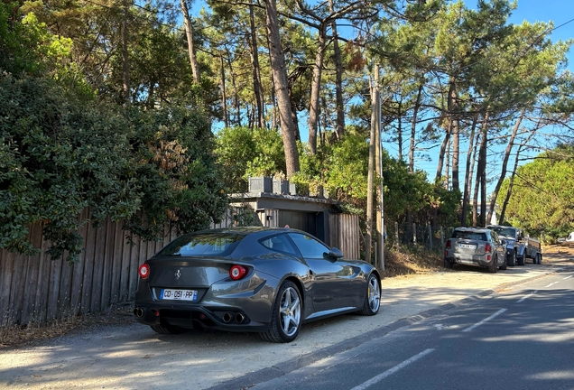 Ferrari FF