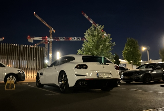 Ferrari GTC4Lusso T
