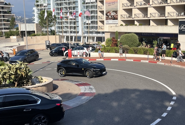 Ferrari Purosangue