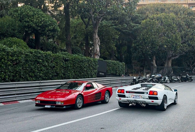 Ferrari Testarossa Monospecchio
