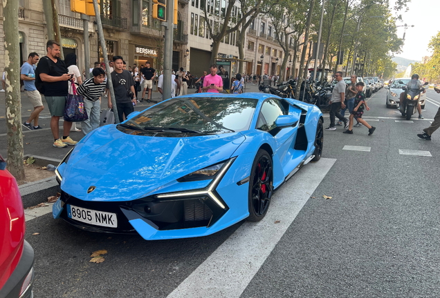 Lamborghini Revuelto