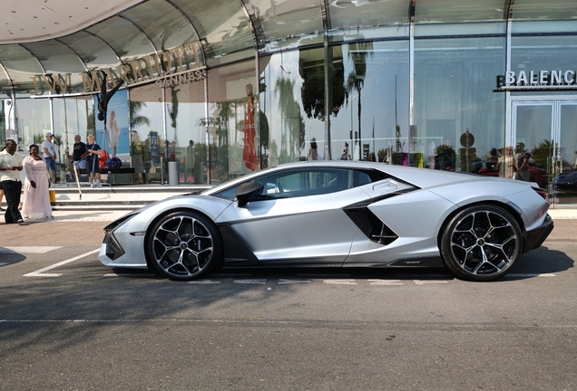 Lamborghini Revuelto