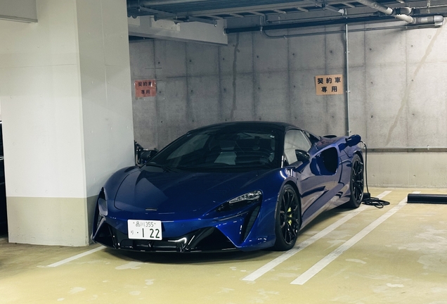 McLaren Artura Spider
