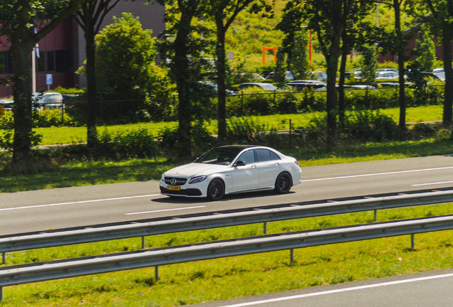 Mercedes-AMG C 63 S W205