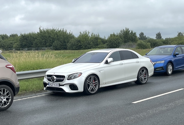 Mercedes-AMG E 63 S W213