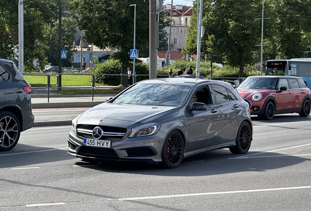 Mercedes-Benz A 45 AMG