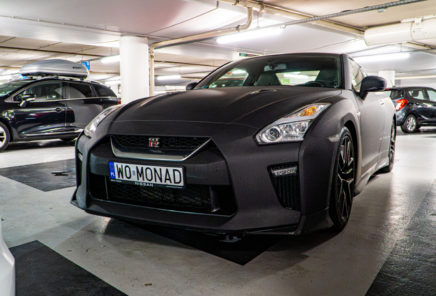 Nissan GT-R 2017