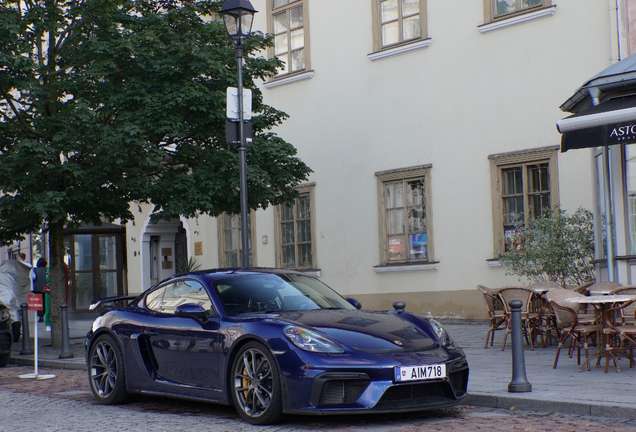 Porsche 718 Cayman GT4