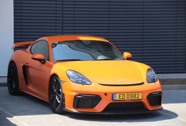 Porsche 718 Cayman GT4