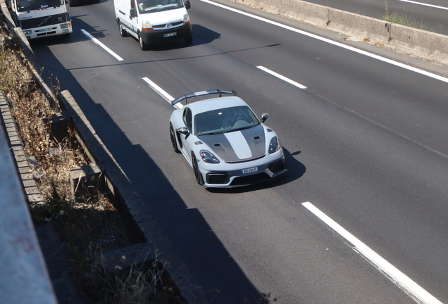Porsche 718 Cayman GT4 RS Weissach Package