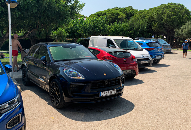 Porsche 95B Macan GTS MkIII