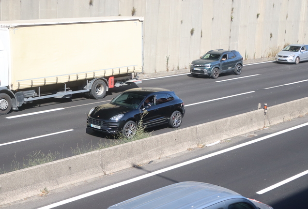 Porsche 95B Macan Turbo MkI