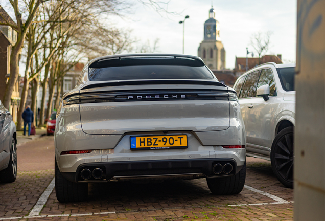 Porsche Cayenne Coupé Turbo E-Hybrid