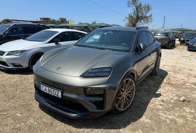 Porsche Macan EV Turbo