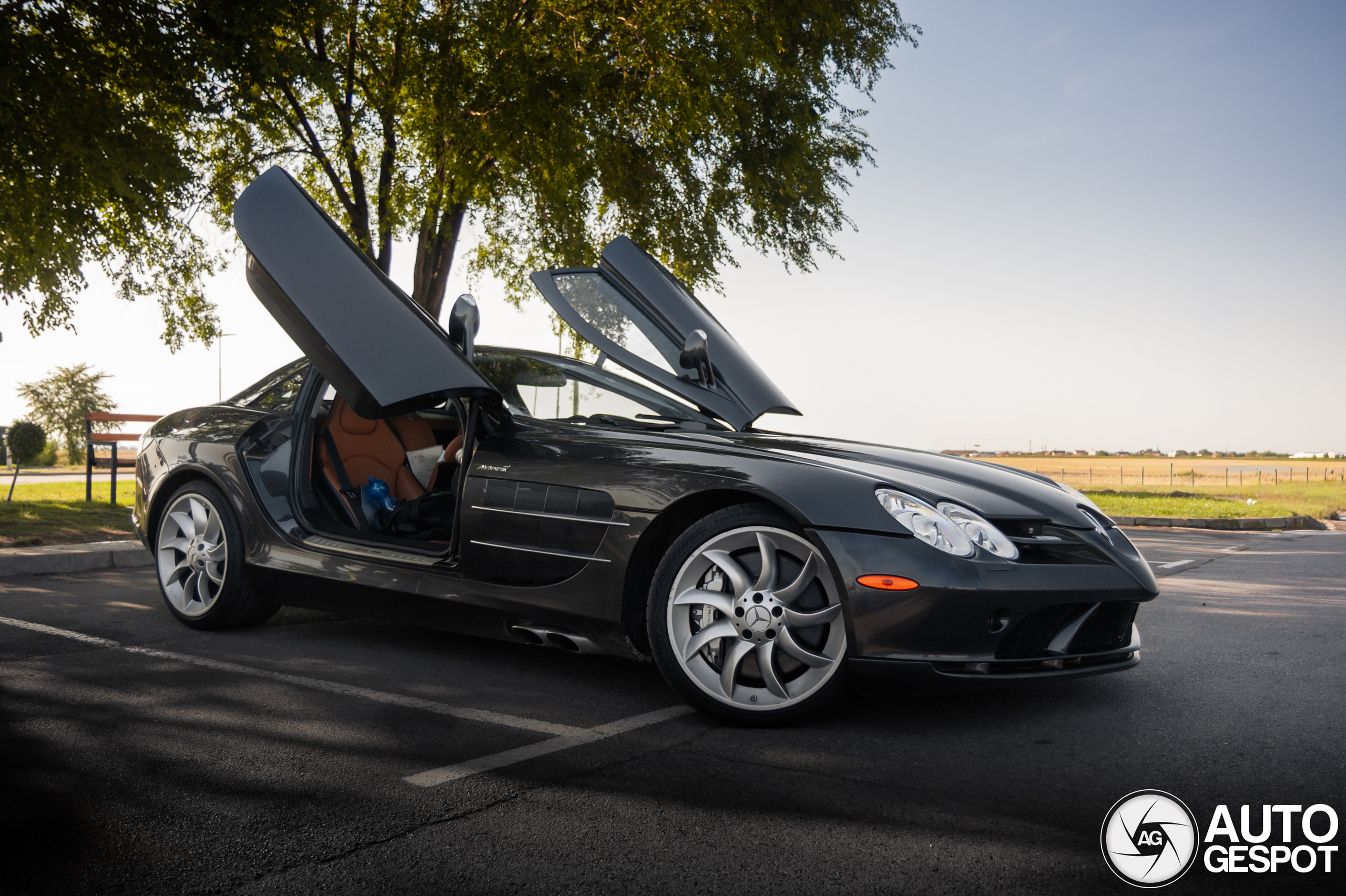 Mercedes-Benz SLR McLaren