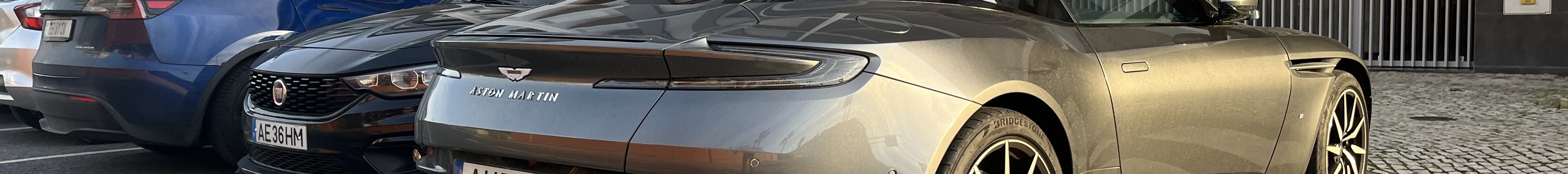 Aston Martin DB11