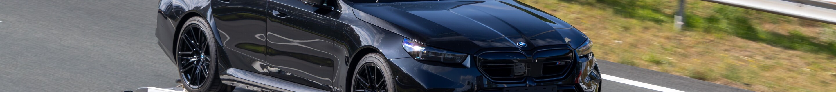 BMW M5 G90