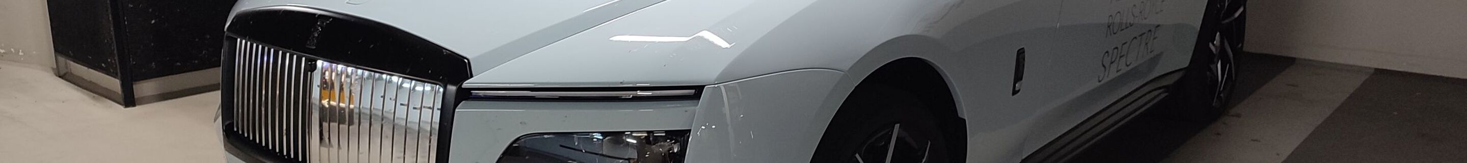 Rolls-Royce Spectre Black Badge