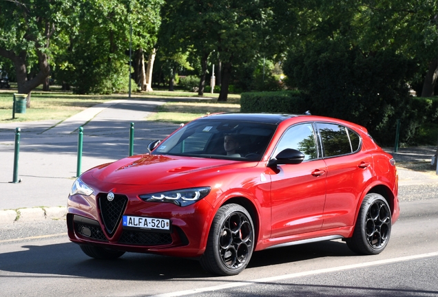Alfa Romeo Stelvio Quadrifoglio 2023