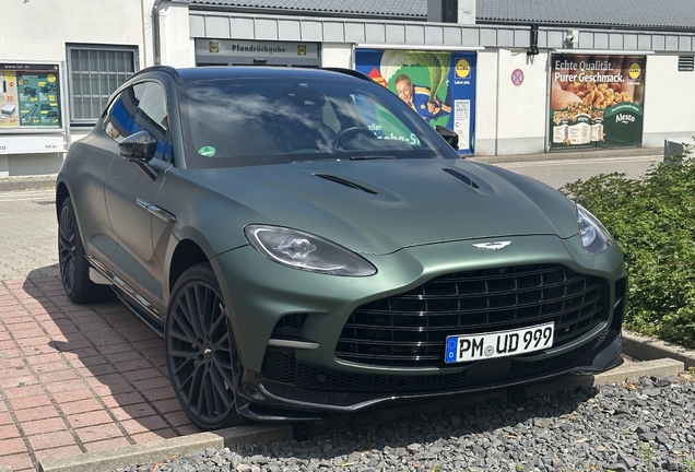 Aston Martin DBX707