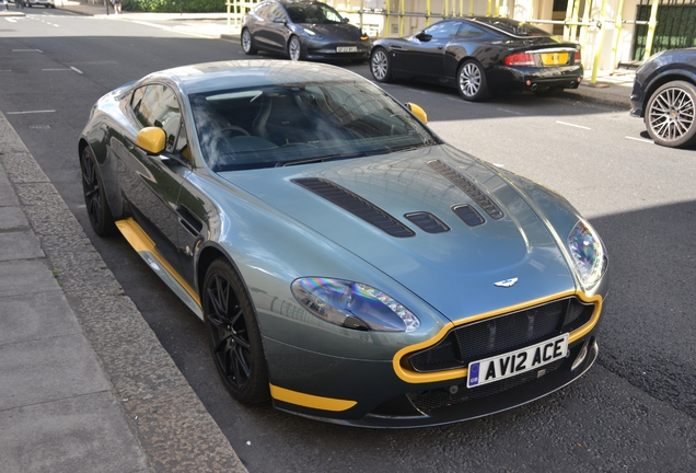 Aston Martin V12 Vantage S