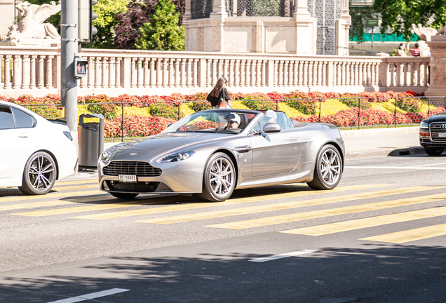 Aston Martin V8 Vantage Roadster 2012