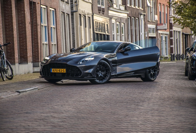 Aston Martin Vanquish 2025