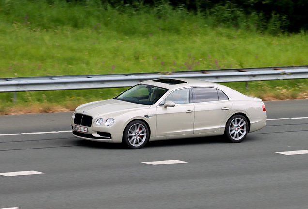 Bentley Flying Spur V8