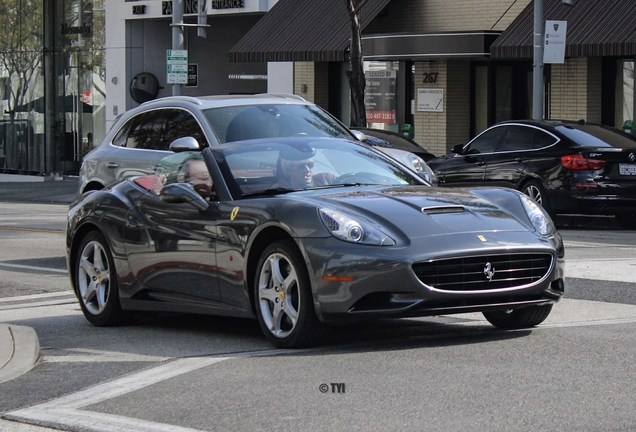 Ferrari California